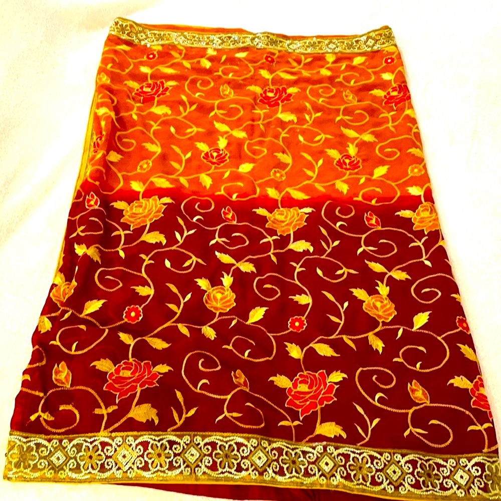 Beautiful Embroidery Indian Saree 💐
